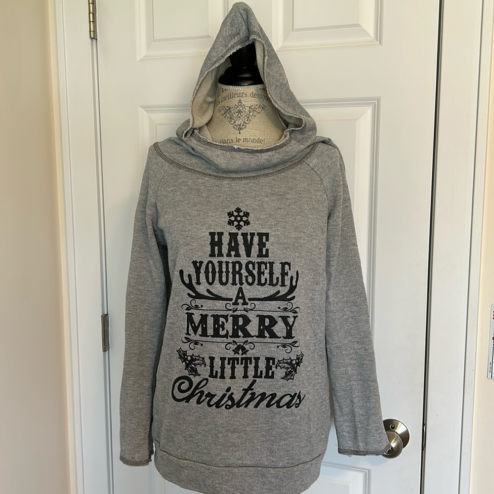 Women’s hooded sweatshirt size small